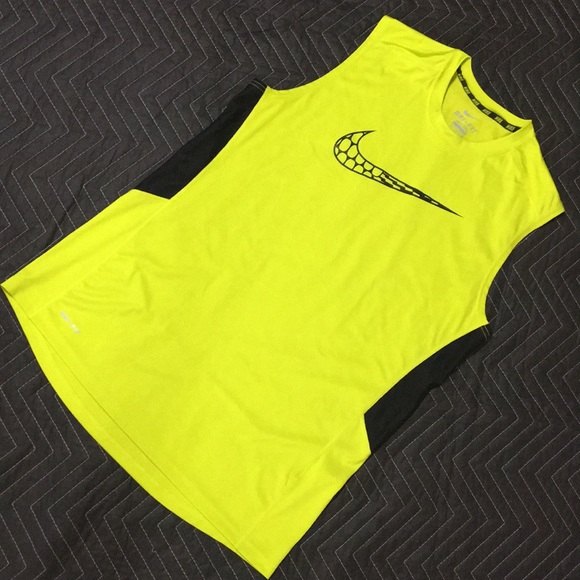 Nike Other - Nike dri-fit top